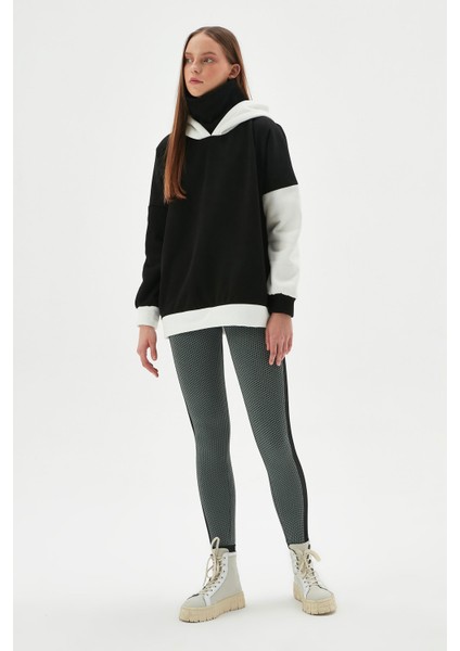 Kadın Siyah Beyaz Dik Yakalı Oversize Hoodie fırsatları
