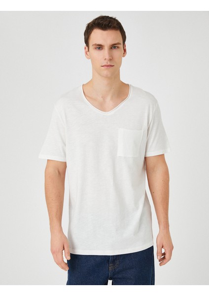 Basic Tişört V Yaka Cep Detaylı Kısa Kollu modelleri