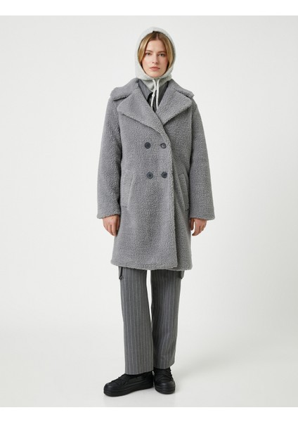 Şahika Ercümen x Koton - Kruvaze Düğmeli Peluş Kaban fırsatları