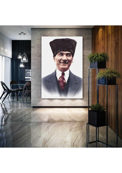 Gazi Mustafa Kemal Atatürk Gülümseyen Kalpaklı Karizma Kanvas Tablo