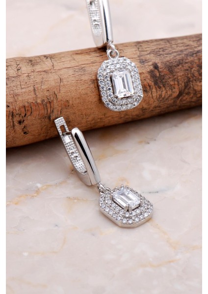 Baget Rodyumlu Gümüş Küpe 6053 fiyatları