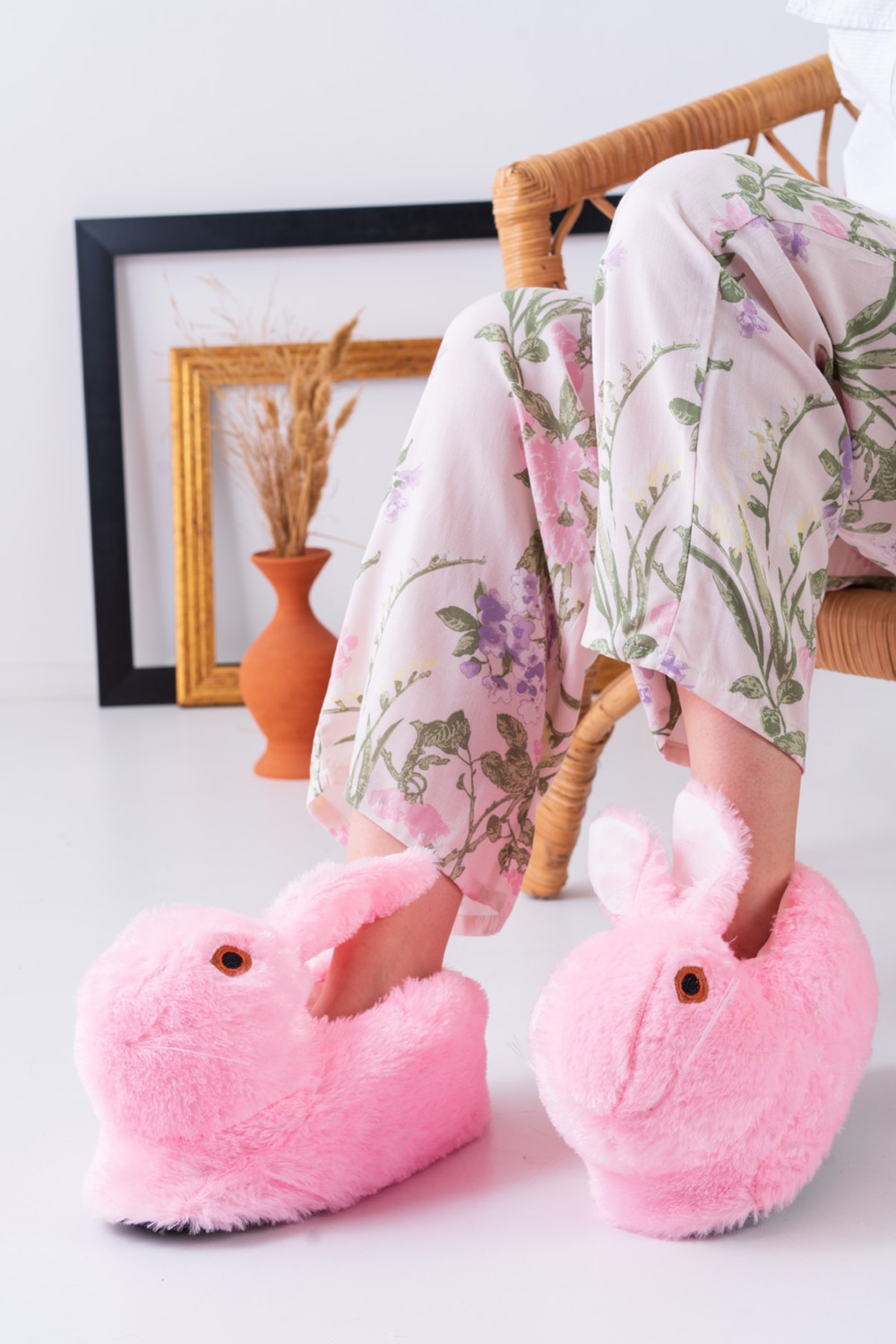 Slipcat Lila Tavşan Figürlü Peluş Panduf Unisex Yumuşak EVA Tabanlı Rahat Ev Ayakkabısı