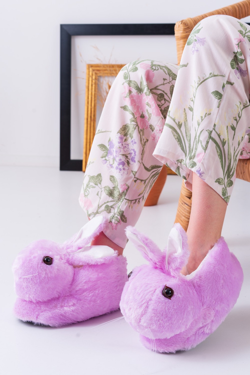 Slipcat Lila Tavşan Figürlü Peluş Panduf Unisex Yumuşak EVA Tabanlı Rahat Ev Ayakkabısı görsel 2
