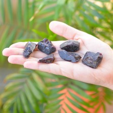 Taş Sandığı Lal Taşı Ham Kütle - Garnet Taşı
