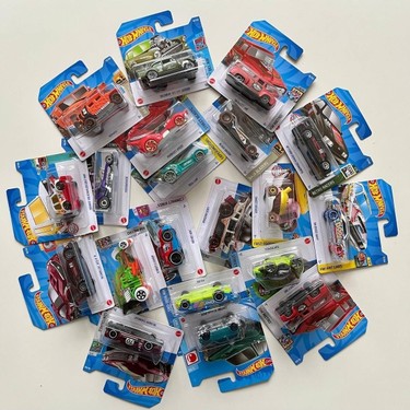 Hot Wheels Hot Wheels 10'lu Başlangıç Seti - Onlu Farklı Fiyatı