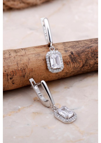 Baget Rodyumlu Gümüş Küpe 6054