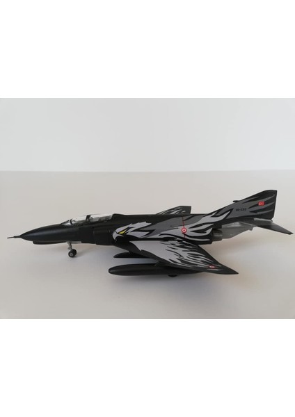 F-4 Phantom 2 Kara Şahin PM Model Demonte Plastik Uçak Maket Kiti