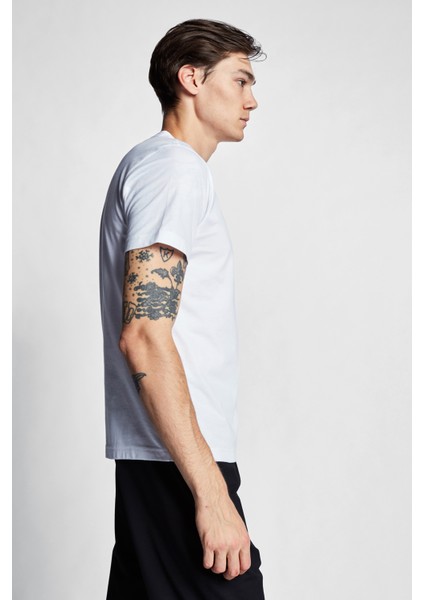 Beyaz Erkek Kısa Kollu T-Shirt 23S-1202-23B modelleri