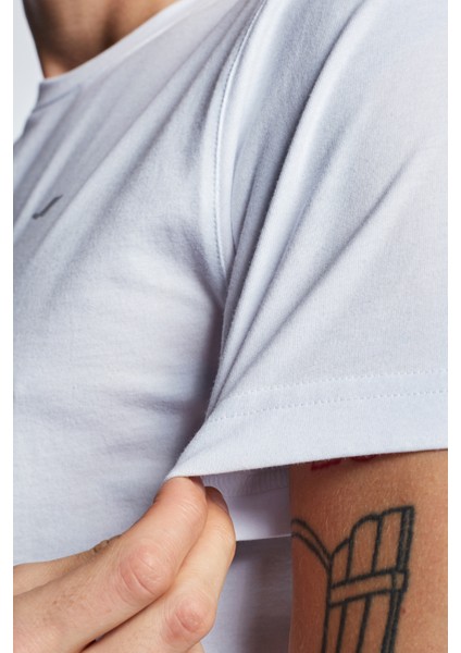 Beyaz Erkek Kısa Kollu T-Shirt 23S-1202-23B fırsatları