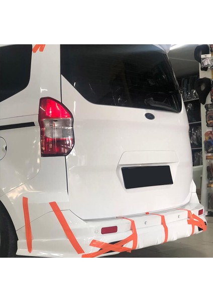 Ford Tourneo Courier Egzoz Görünümlü Arka Tampon Eki (Plastik)