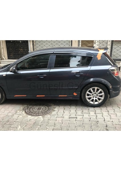 Güneşli Garaj Opel Astra H Yan Marşpiyel (Plastik)