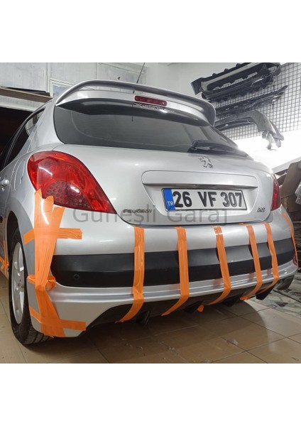 Güneşli Garaj Peugeot 207 Arka Ek (Plastik)