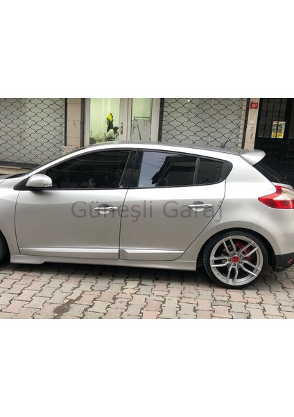 Renault Megane 3 Yan Marşpiyel (Plastik) fırsatları