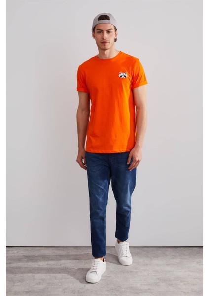 Unisex Rakun Turuncu Nakışlı T-Shirt