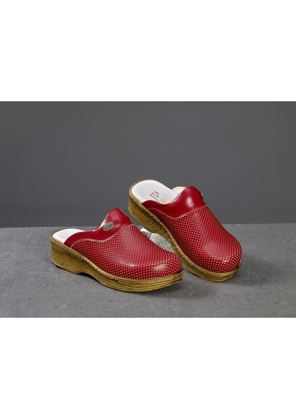 Kadın Kırmızı Renk Koyu Tabanlı Sabo Terlik Hemşire Terliği Hastane Terliği Medikal Terlik
