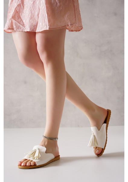 Kadın Püsküllü Terlik Beyaz