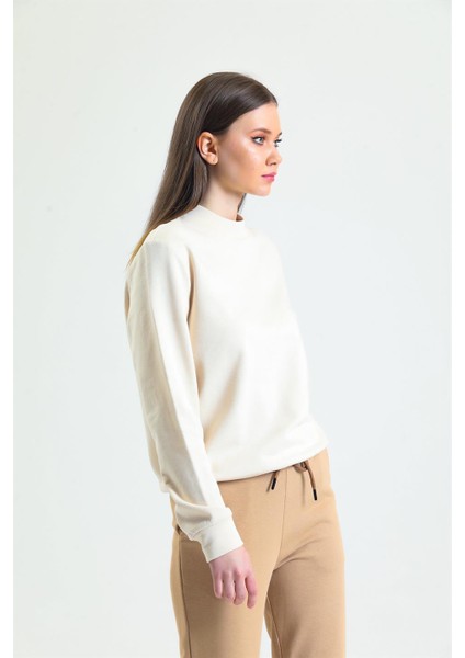 Krem Dik Yaka Sweatshirt