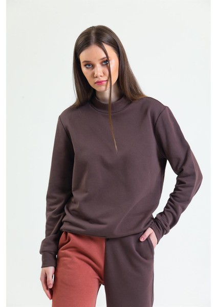 Kahverengi Dik Yaka Sweatshirt