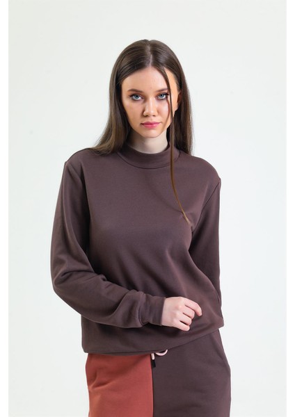 Kahverengi Dik Yaka Sweatshirt