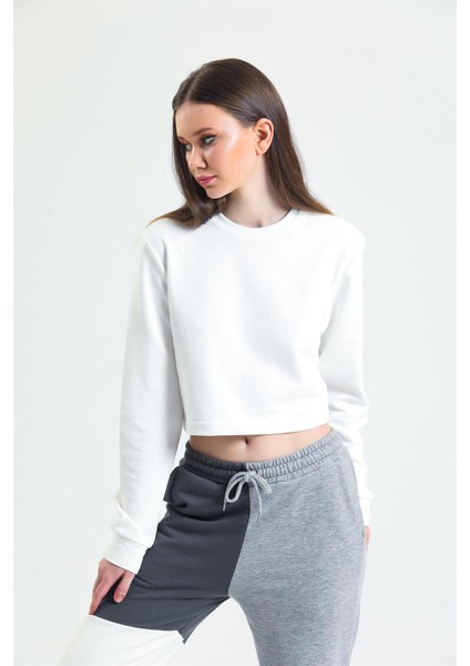 Beyaz Bisiklet Yaka Crop Sweatshirt