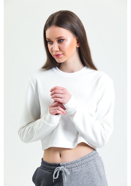 Beyaz Bisiklet Yaka Crop Sweatshirt