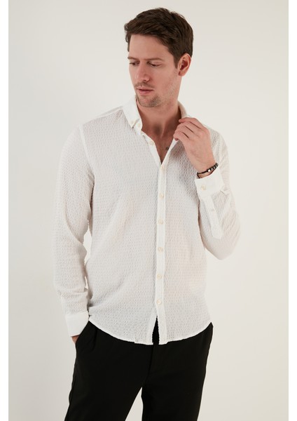Pamuklu Çizgili Düğmeli Yaka Uzun Kollu Regular Fit Gömlek Erkek GÖMLEK CF23S112237 fırsatları