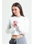 Beyaz Bisiklet Yaka Crop Sweatshirt 5