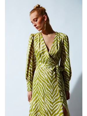 Sateen Zebra Desenli Kuşaklı Saten Elbise - Yağ Yeşili