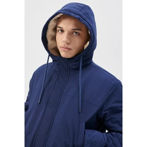 Regular Fit Normal Kesim Kapüşonlu Lacivert Parka Ceket10