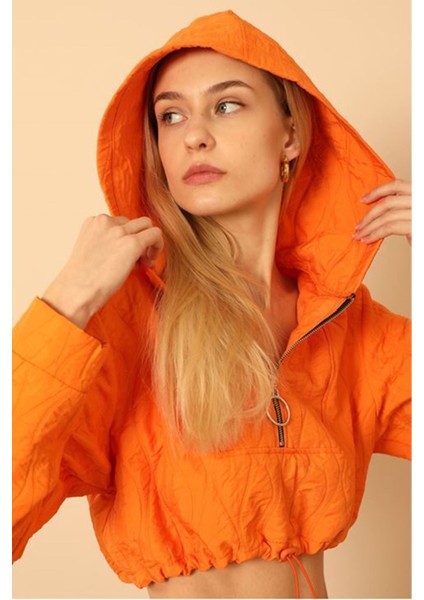 Jakar Kumaş Kapüşonlu Soğan Desen Kadın Crop Sweat-Oranj