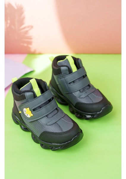 Işıklı Füme Çocuk Spor Bot modelleri