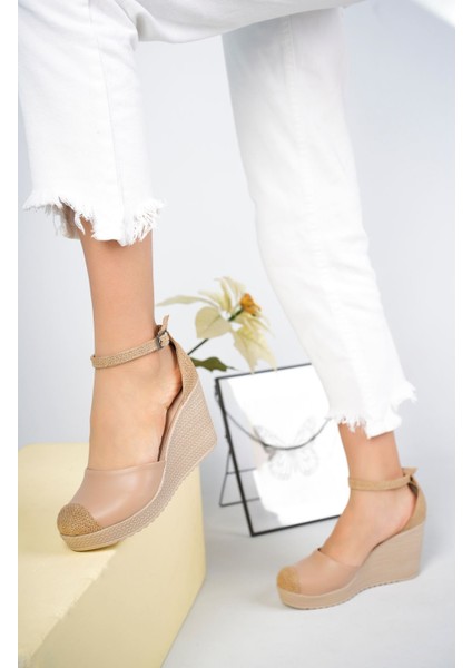 Dolgu Topuk Hasır Nut Cilt Karnıyarık Ayakkabı