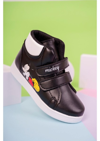 Baskılı Siyaha Beyaz Taban Cırtlı Çocuk Bot