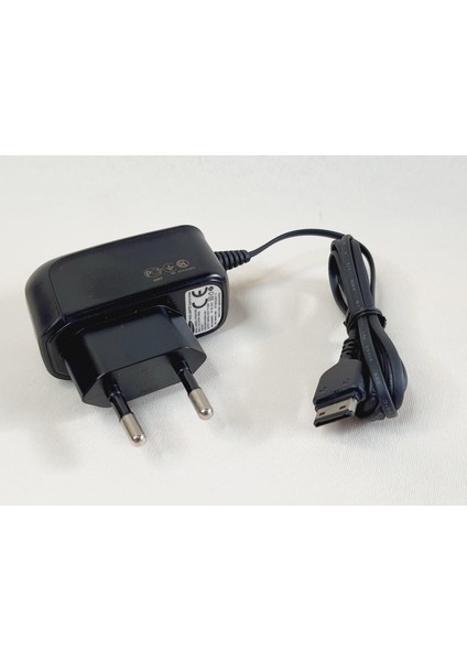Samsung D880 L700 U900 U800 Seyahat Şarj Cihazı 4.75V 0.55A