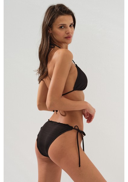 Fırfırlı Üçgen Bikini Takım Siyah Soft Pedli Kadın Plaj Modası fiyatları