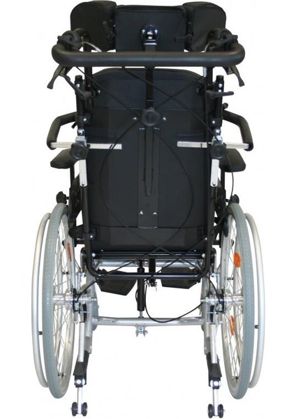 P130 Fonksiyonel Tekerlekli Sandalye Yetişkin