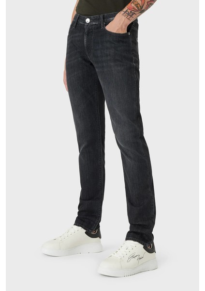 Emporio Armani J06 Pamuklu Düşük Bel Regular Fit Düz Paça Jeans Erkek Kot Pantolon 8N1J06 1D5QZ 0006