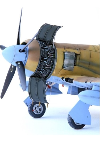 Hawker Sea Fury T-61 Pm Model Avcı-Eğitim Uçağı Demonte Plastik Maketi modelleri