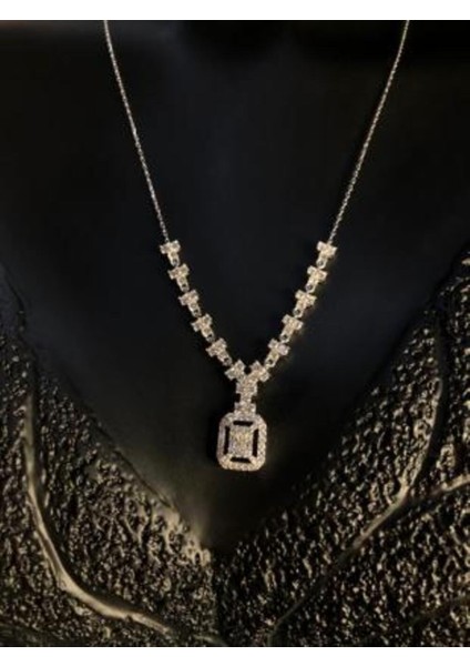 Baget Model Pırlanta Montür Beyaz Renk Gümüş Kolye fırsatları