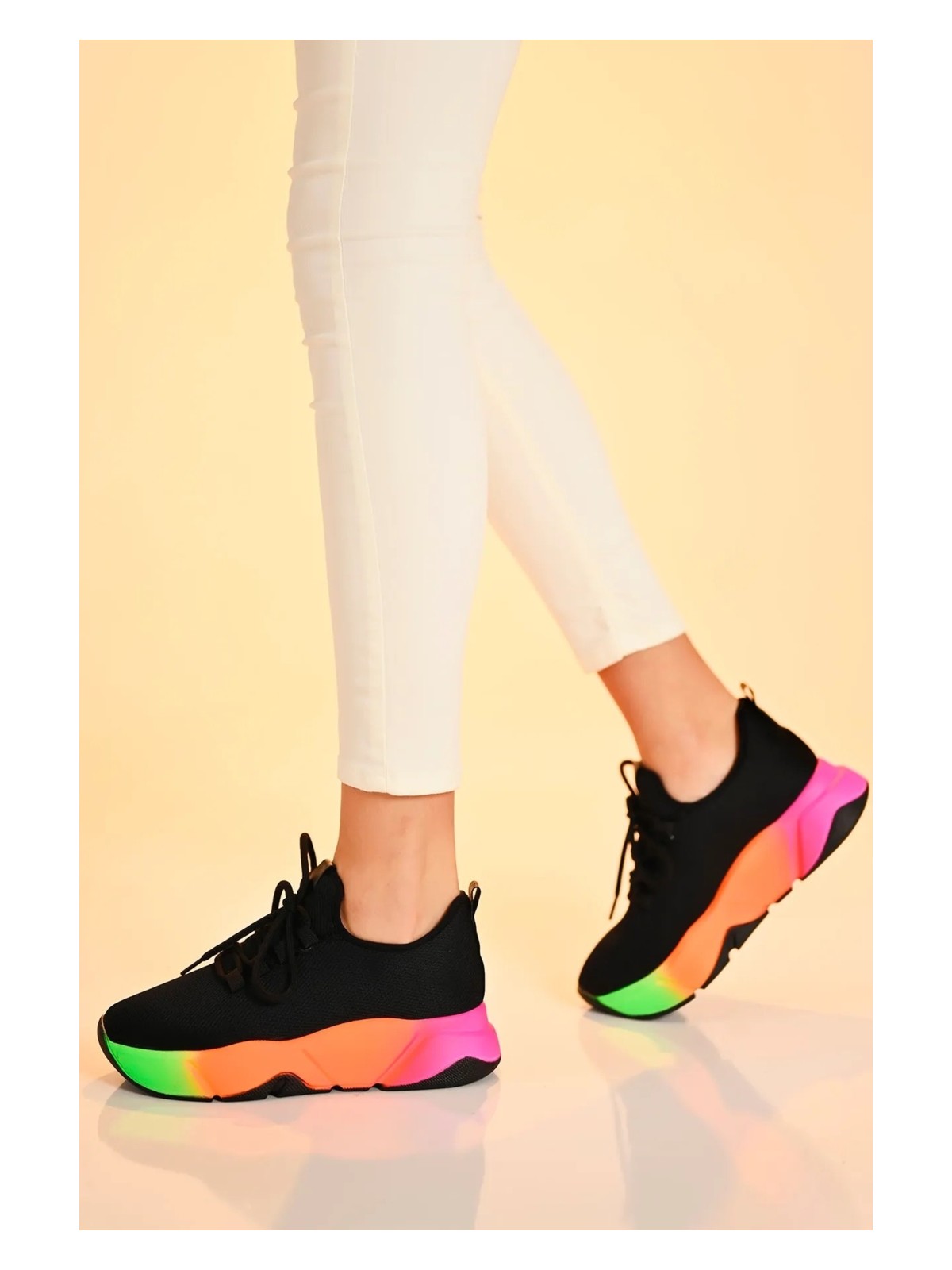 Kotan - Günlük Kadın Sneaker Bağcıklı Triko Esnek Hafif ve Kalın Taban Yürüyüş Spor Ayakkabı - Görsel 4