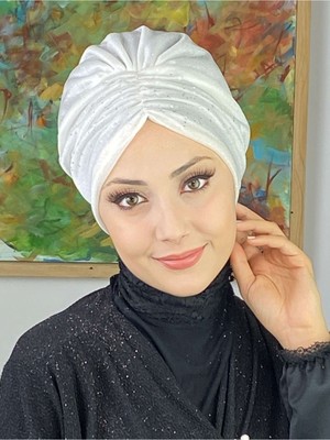 Butik Ambar Sultan Model Beyaz Simli Büzgülü Dış Bone