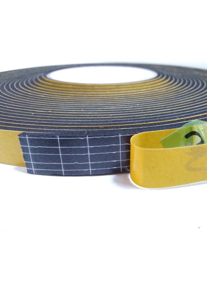 Kapı Pencere Bandı Yapışkan Sünger 4 mm Kalınlık 20 mm Genişlik 10 Metre Uzunluk / Epdm-4*20
