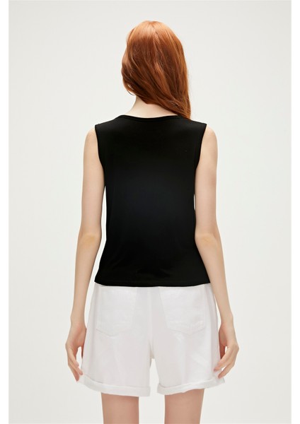 Halle Tank Top Siyah fırsatları