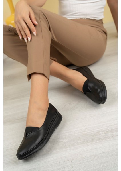 Dolgu Taban Ortopedik V Lastikli Siyah Cilt Kadın Ayakkabı fiyatları