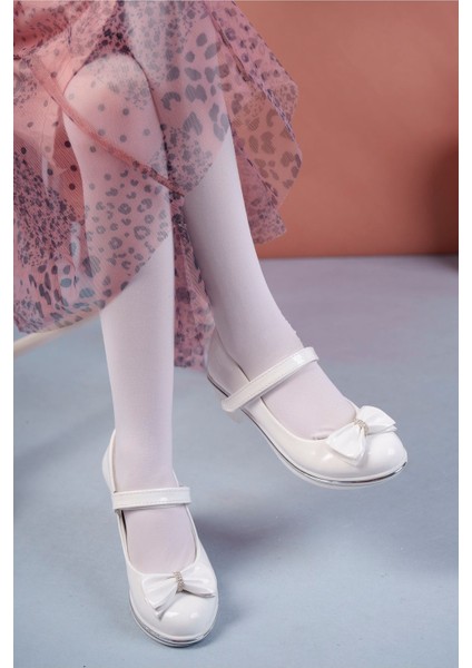 Topuklu Fiyonklu Beyaz Rugan Kız Çocuk Ayakkabı modelleri
