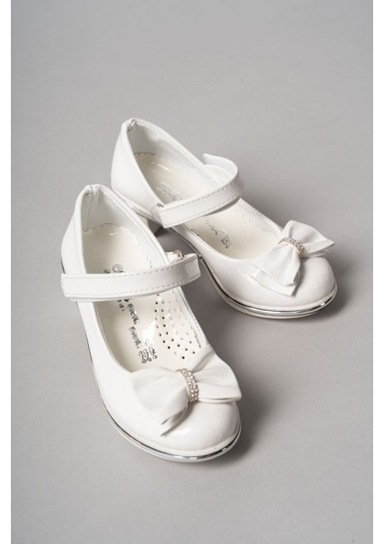Topuklu Fiyonklu Beyaz Rugan Kız Çocuk Ayakkabı indirimleri