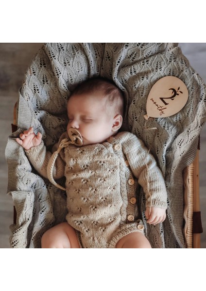 Ahşap Balon Aylık Anı-Hatıra Kartları, Yeni Doğan Bebek Hediyesi, Fotoğraf Çekimi Dekor Kartları modelleri