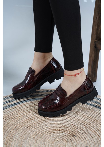 Deri Bordo Petek Rugan Kadın Makosen Ayakkabı 222134102 modelleri