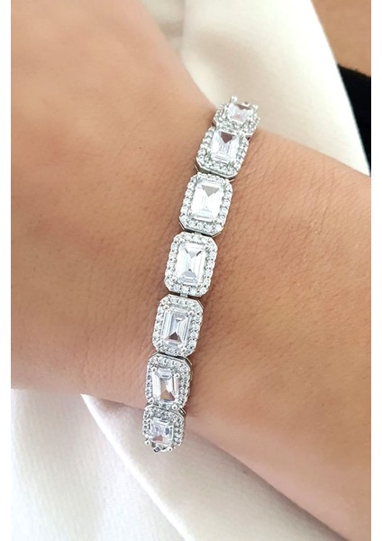 Baget Zirkon Taşlı 925ayar Gümüş Şık Bileklik fiyatları