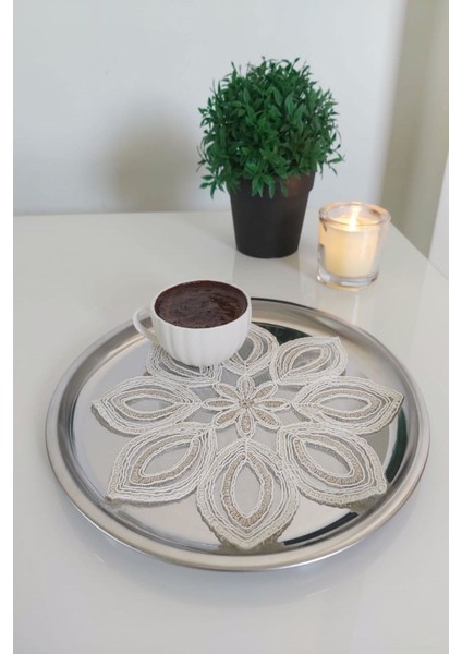 6 Adet Daisy Krem & Gold Fransız Tarzı Modern Bardak Altlığı & Kokteyl Peçetesi